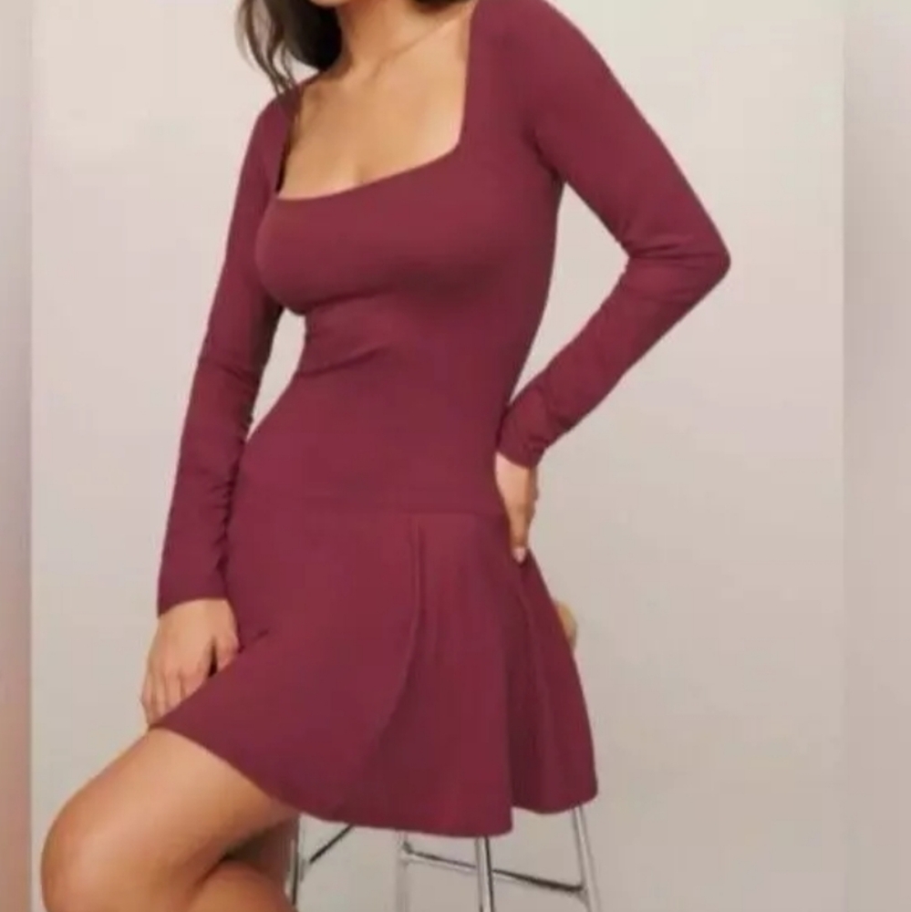 Reformation Coen Knit Mini Dress in Chianti size Med See